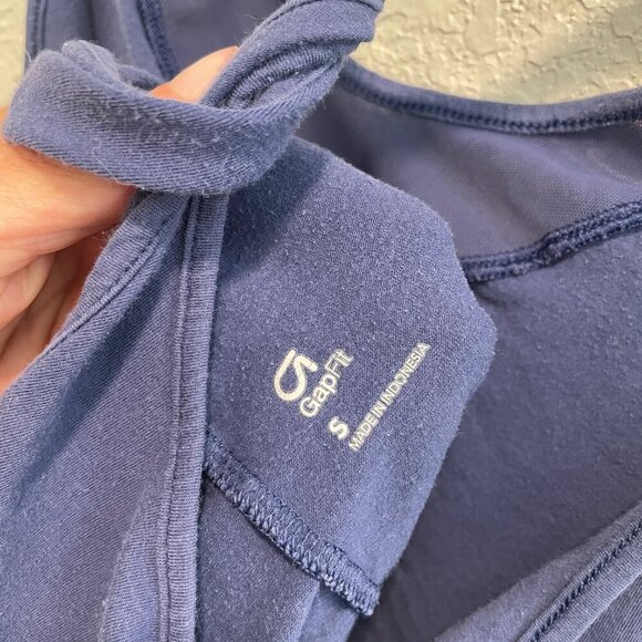 Gap Fit Sleeveless Blue Workout Athletic Tank Top Small - Picture 4 of 5